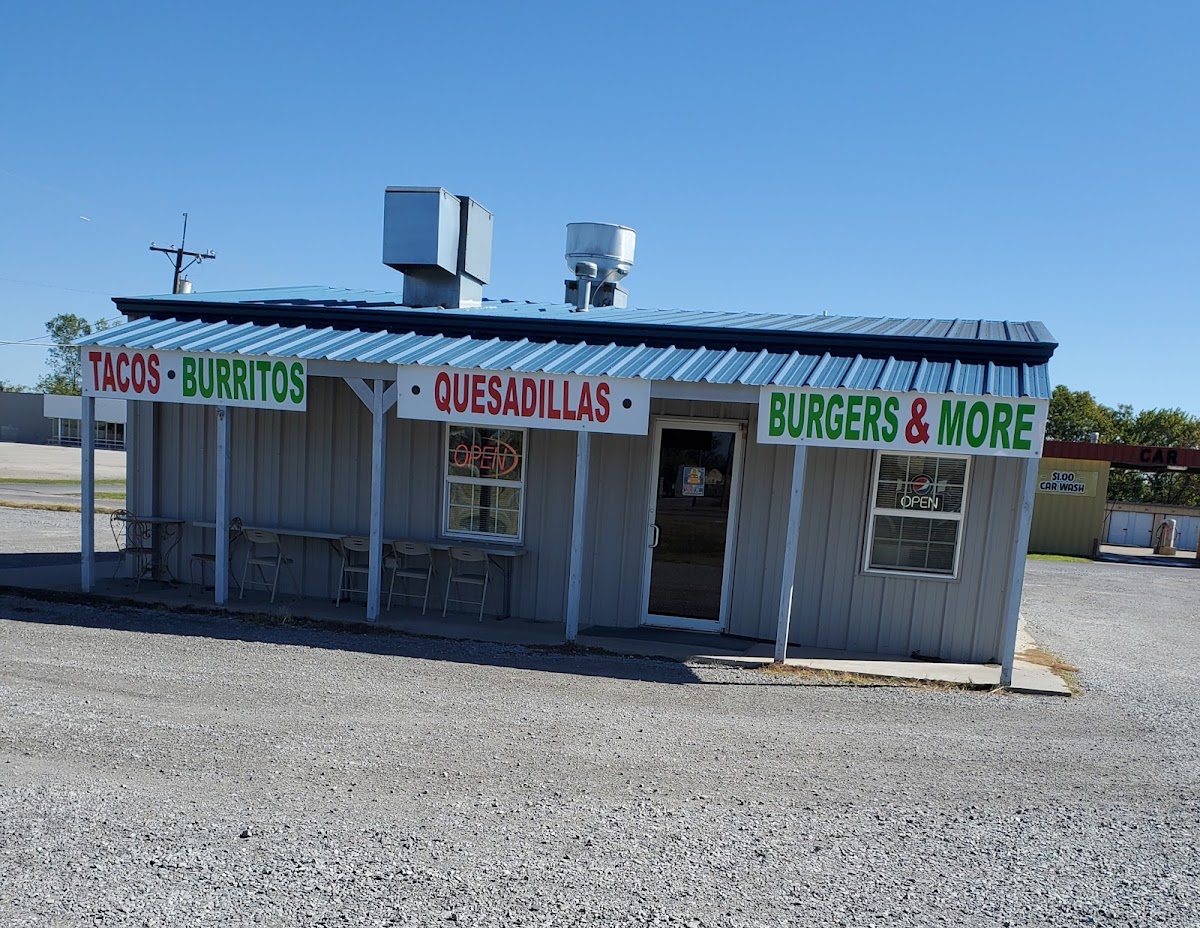Dos Hermanas Burgers & Mexican Food